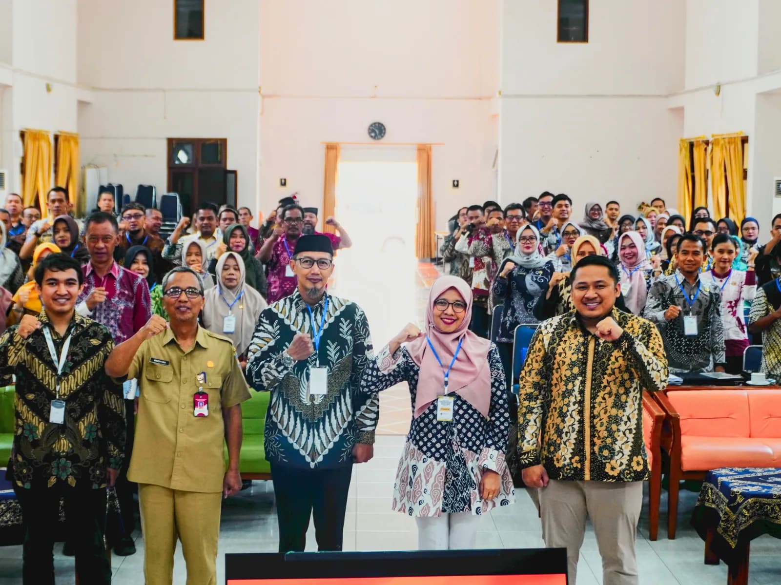 Dokumentasi sesi pelatihan korporat Neksus bersama BKPSDM Cirebon