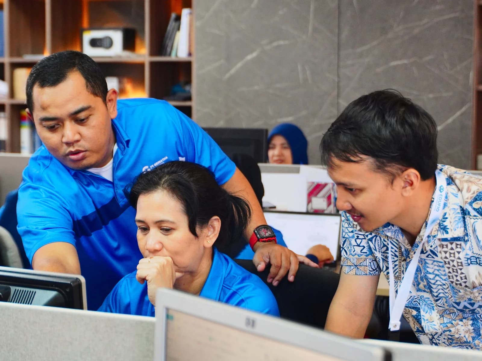 Dokumentasi sesi pelatihan korporat Neksus bersama PT Grinatha Semarang