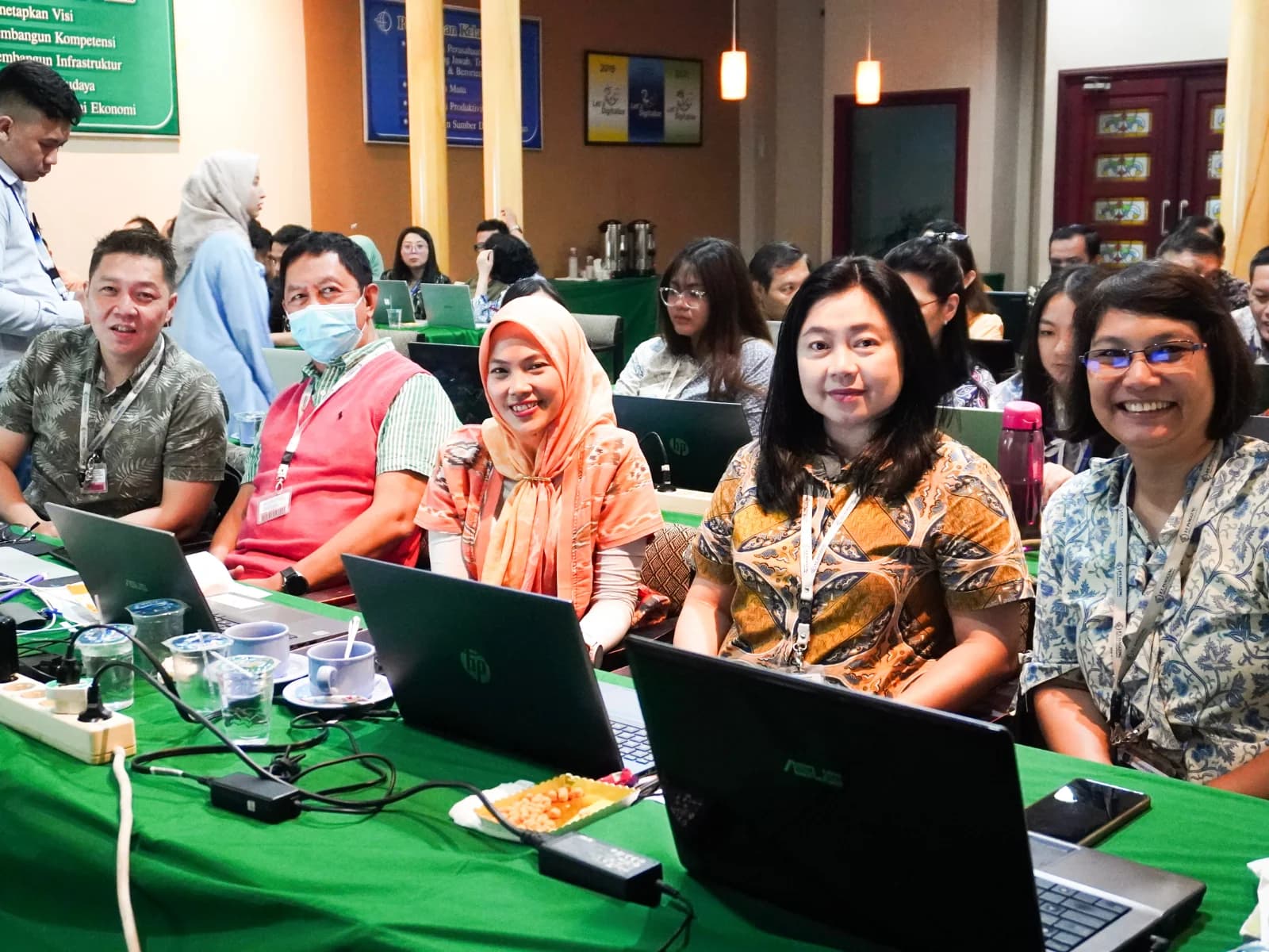 Dokumentasi sesi pelatihan korporat Neksus bersama PT Panggung Electric Citrabuana Sidoarjo